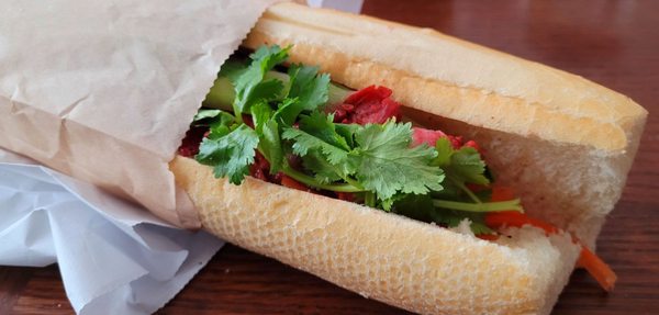 CM Banh Mi by null