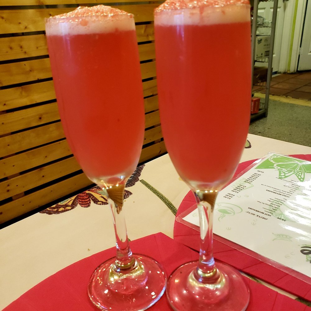 Cafe Brie - Watermelon Mimosas! - Sandwiches Near Me - Pompano Beach, Florida