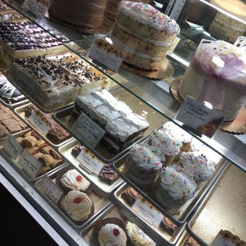 Torta Fina Bakeshoppe - Bakeries Near Me - Babylon, New York
