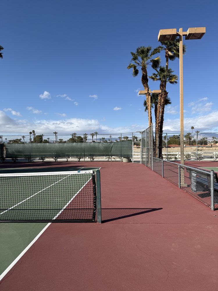 Rancho Mirage Community Park Logo