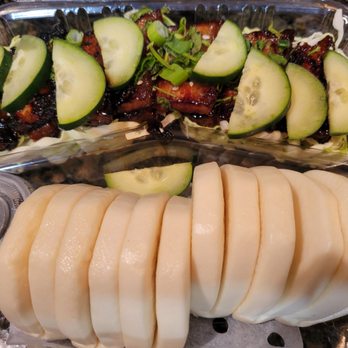 Qi Dumpling Lounge - Soy glazed pork belly sliders - Chinese Near Me - Oakland, California Qi Dumpling Lounge - Soy glazed pork belly sliders - Chinese Near Me - Oakland, California