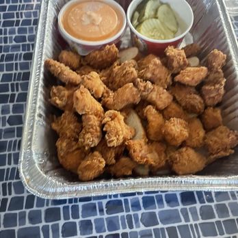Dave's Hot Chicken - 40pc big box meal - Chicken Shop Near Me - Anaheim, California
