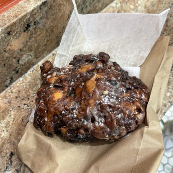 Moe's Doughs Donut Shop - Blueberry Fritter - Donuts Near Me - Brooklyn, New York