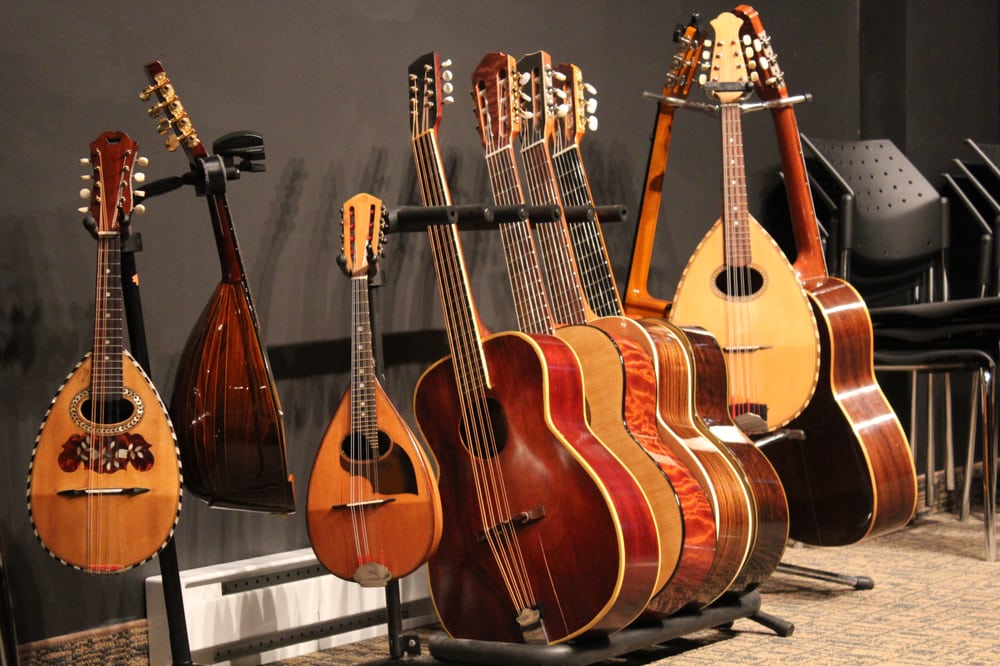 MANDO MONTRÉAL Updated August 2024 1236 Rue Atateken, Montréal