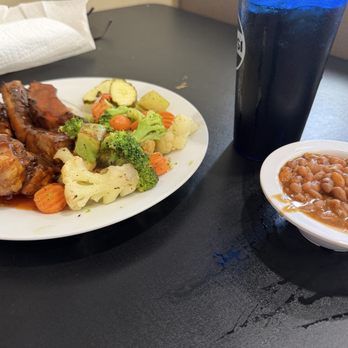 Smokey Sensations - Pork, ribs and beans. Delicious! - Barbeque Near Me - Las Cruces, New Mexico