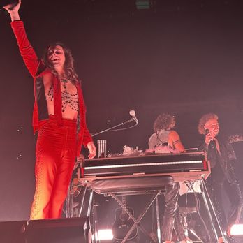 KFC Yum! Center - Greta Van Fleet May 2024 - Stadiums & Arenas Near Me - Louisville, Kentucky KFC Yum! Center - Greta Van Fleet May 2024 - Stadiums & Arenas Near Me - Louisville, Kentucky