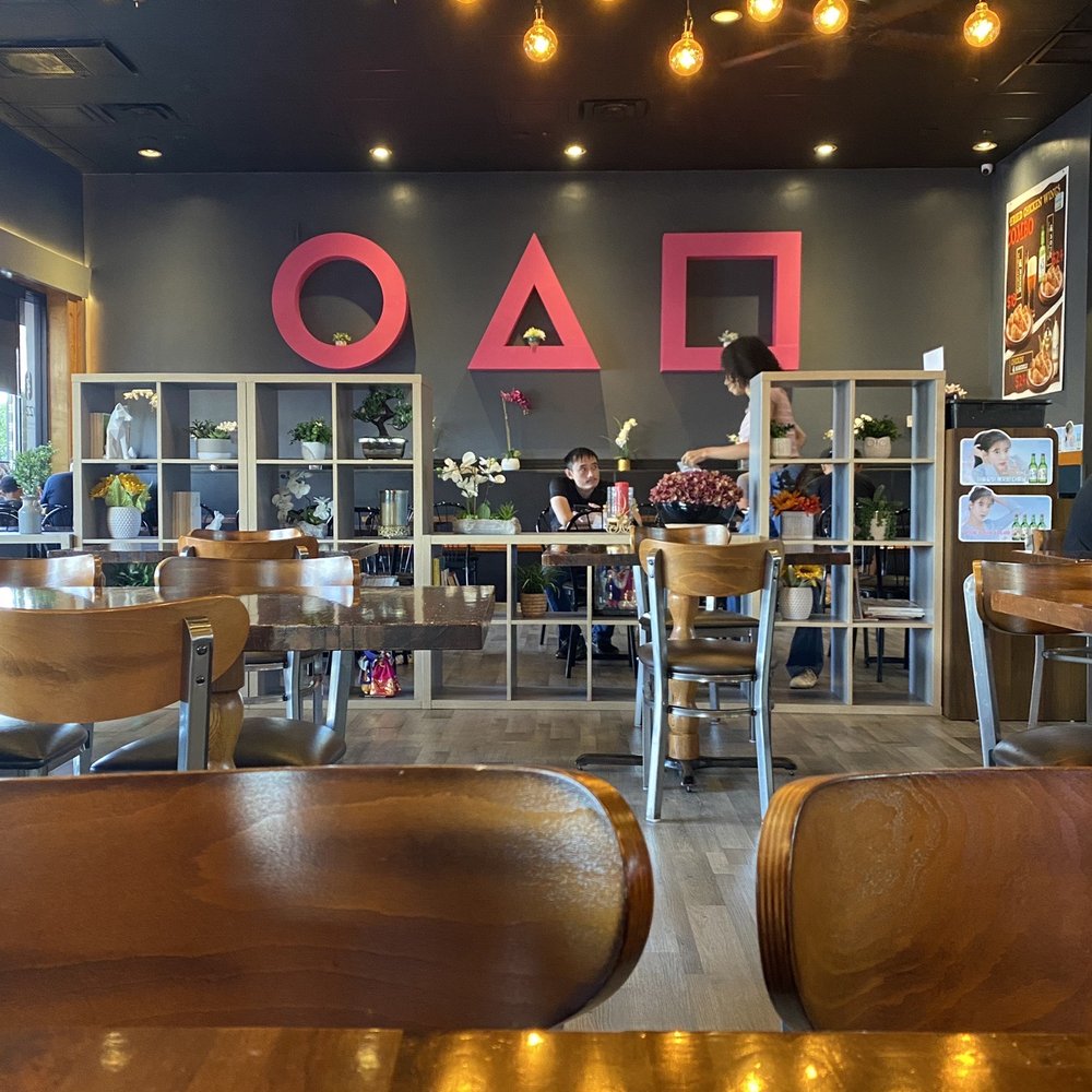 Izzi Korean Kitchen - Inside the restaurant - Korean Near Me - Orlando, Florida