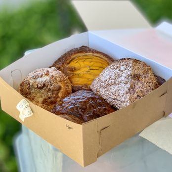 Breadshop - Pastry box - Bakeries Near Me - Honolulu, Hawaii Breadshop - Pastry box - Bakeries Near Me - Honolulu, Hawaii