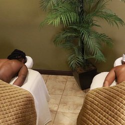 D'lor Salon & Spa
