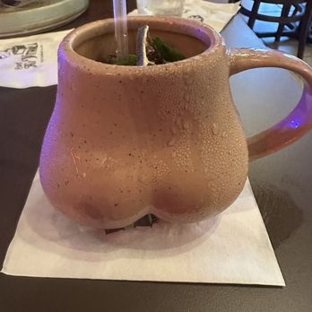 Cafe Mi Vitrola - Dance Clubs Near Me - Miami Lakes, Florida
