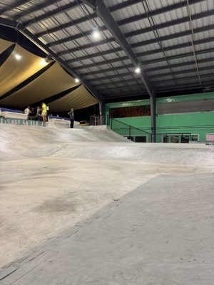 Skatebird Miami by null