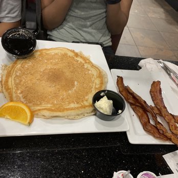 Keke's Breakfast Cafe - Buttermilk pancake with side of bacon - Breakfast & Brunch Near Me - South Pasadena, Florida Keke's Breakfast Cafe - Buttermilk pancake with side of bacon - Breakfast & Brunch Near Me - South Pasadena, Florida