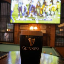 Dunne's Irish Bar - Cold Guinness pint