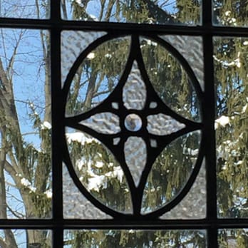 Olde Square Inn - Summer field's original leaded glass. - Bed & Breakfast Near Me - Mount Joy, Pennsylvania