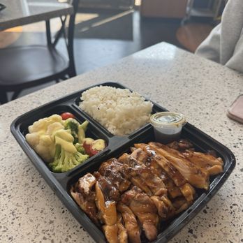 O Maki Rolls & Teriyaki - Japanese Near Me - Seattle, Washington