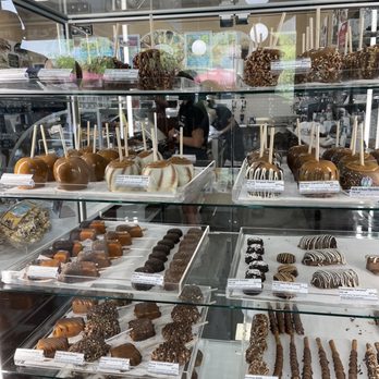 Kilwins Ice Cream - Chocolate - Fudge - Ice Cream & Frozen Yogurt Near Me - Alpharetta, Georgia