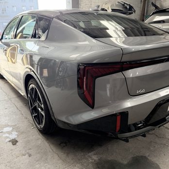 Innovative Auto Collision - Fixed car - Body Shops Near Me - Los Angeles, California