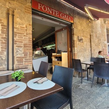 Caffe Fonte Gaia - Italian Near Me - Siena, SI Caffe Fonte Gaia - Italian Near Me - Siena, SI