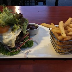 The Boardwalk - Yum yum yum protein burger