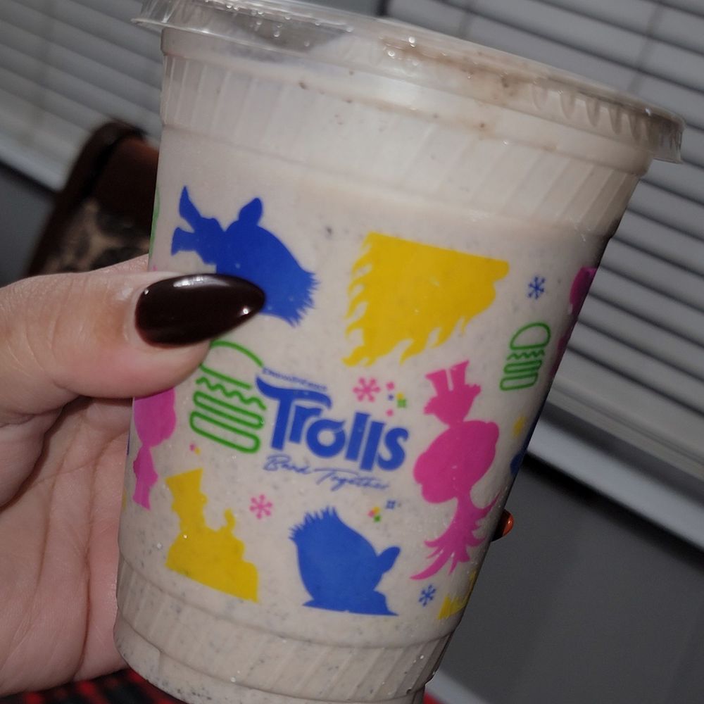 Shake Shack Ice Blocks - Cookies and Cream Shake - Burgers Near Me - Sacramento, California
