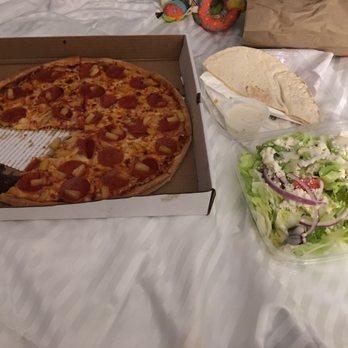 Mike's Pizza - I'd say it's a 3.5/4 star, so gave it 4. Pizza is good & Greek salad is on point, kalamata olives to boot. - Pizza Near Me - Hyannis, Massachusetts Mike's Pizza - I'd say it's a 3.5/4 star, so gave it 4. Pizza is good & Greek salad is on point, kalamata olives to boot. - Pizza Near Me - Hyannis, Massachusetts