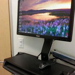 Congresse Medical Associates- Arcadia - Clean office and high tech.  Xrays done minutes before sent to computer in the rooms.