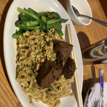 Pestle Rock - Ba Mee Hang Muutoon ($16) - Thai Near Me - Seattle, Washington