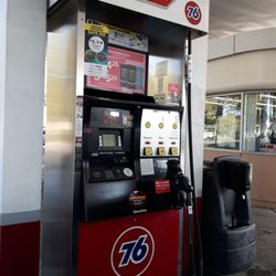 76 - Gas pump