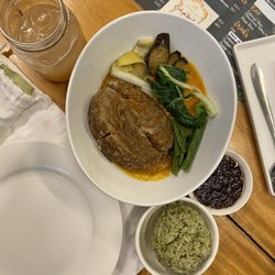 Satya Graha Cafe and Restaurant - Kare-kare