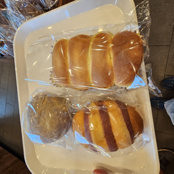 85°C Bakery Cafe-Waterford - Bread for mom - Bakeries Near Me - San Jose, California 85°C Bakery Cafe-Waterford - Bread for mom - Bakeries Near Me - San Jose, California