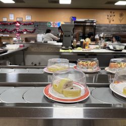 Sushi Hana - Conveyor belt
