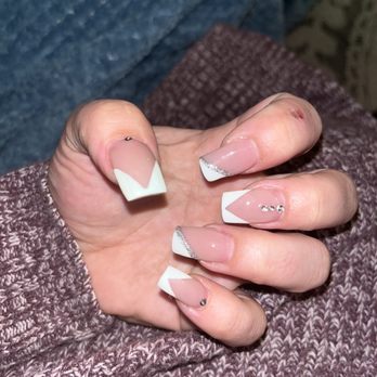 Veneto Nail Bar - Nail Salons Near Me - Converse, Texas