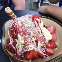 Eiscafe Magia Fredda - Spaghetti Erdbeere