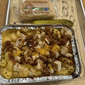The Melt - Garlic Chicken Bacon Mac - Sandwiches Near Me - Palo Alto, California The Melt - Garlic Chicken Bacon Mac - Sandwiches Near Me - Palo Alto, California