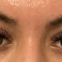 How is this even the same set???? Both eyes look different done by the owner FELICIA. How is this even the same set???? Both eyes look different done by the owner FELICIA.