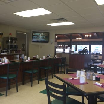 Roadhouse Restaurant - a man standing at the counter - Diners Near Me - Kylertown, Pennsylvania