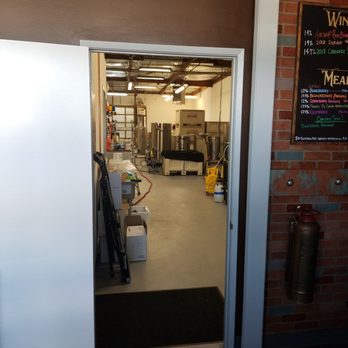 Contrivance Wine & Mead Co. - Wineries Near Me - Auburn, Washington Contrivance Wine & Mead Co. - Wineries Near Me - Auburn, Washington