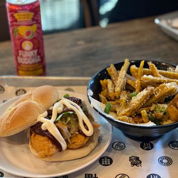 Jeepney - Thicc-Fil-A Sandwich and Tostones bang bang - Filipino Near Me - Miami, Florida Jeepney - Thicc-Fil-A Sandwich and Tostones bang bang - Filipino Near Me - Miami, Florida