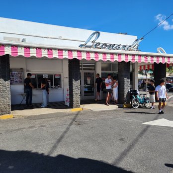 Leonard's Bakery - Bakeries Near Me - Honolulu, Hawaii Leonard's Bakery - Bakeries Near Me - Honolulu, Hawaii