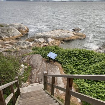 Lighthouse Park - Parks Near Me Lighthouse Park - Parks Near Me