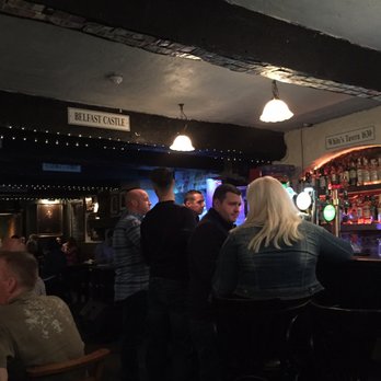 Whites Tavern - The room - Irish Pub Near Me - Belfast, BFS
