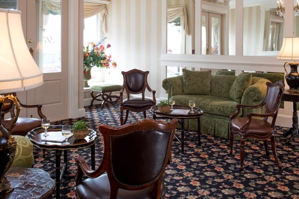 Belfast Bay Inn CLOSED by null