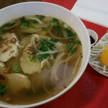 Phonomenal - Vietnamese Cuisine - 6. Chicken Soup w/rice noodle ($9.20) - Vietnamese Near Me - San Jose, California