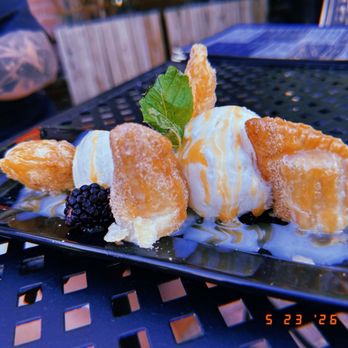 Que Sazon Restaurant and Ceviche Bar - Dessert - Tapas/Small Plates Near Me - Phoenix, Arizona