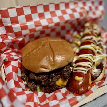 Bibz n Ribz - Double smash and bacon hot dog - Food Trucks Near Me - San Jose, California Bibz n Ribz - Double smash and bacon hot dog - Food Trucks Near Me - San Jose, California