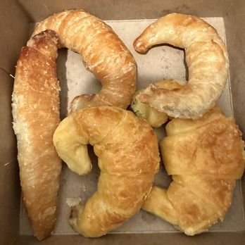 Buenos Aires Bakery & Cafe - Bakeries Near Me - Miami Beach, Florida