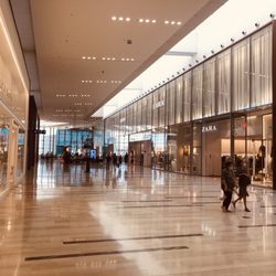 Centro Commerciale Adigeo