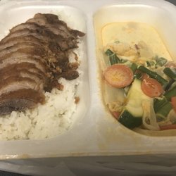 Thang Long - Thai curry duck to go!! I love how they separate it in the to go plates!