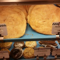 Kauffman's Country Bakery - Elephant ears are so good!