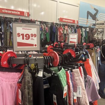 Old Navy - Men's Clothing Near Me - Bakersfield, California Old Navy - Men's Clothing Near Me - Bakersfield, California